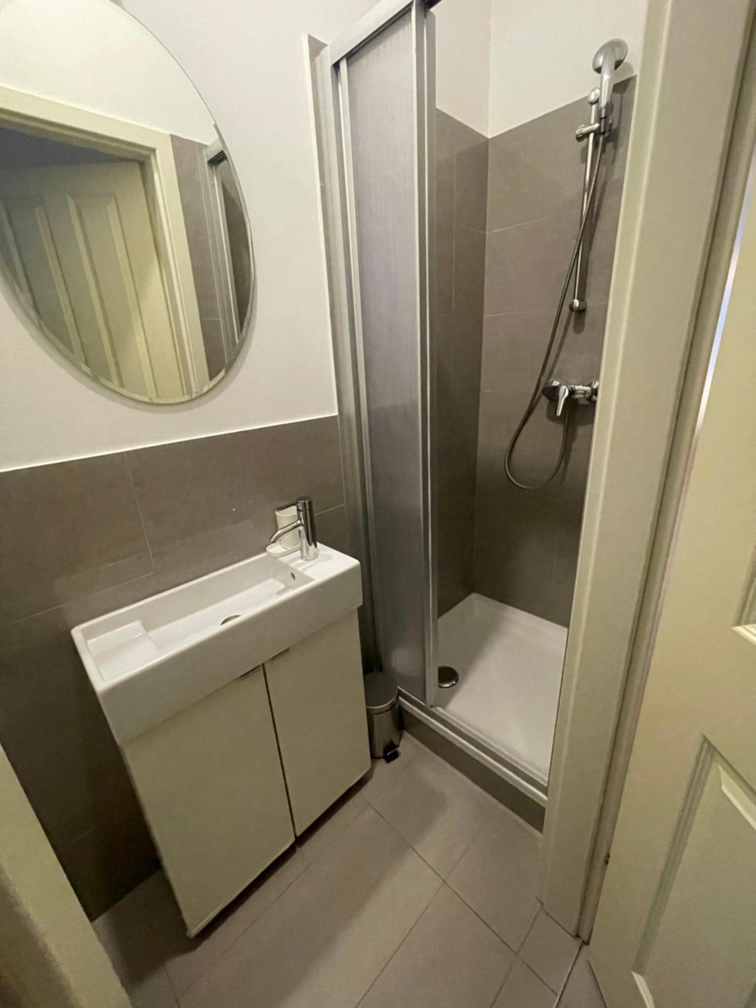 Cozy-5-Person Apartment In Vienna 5 Екстер'єр фото